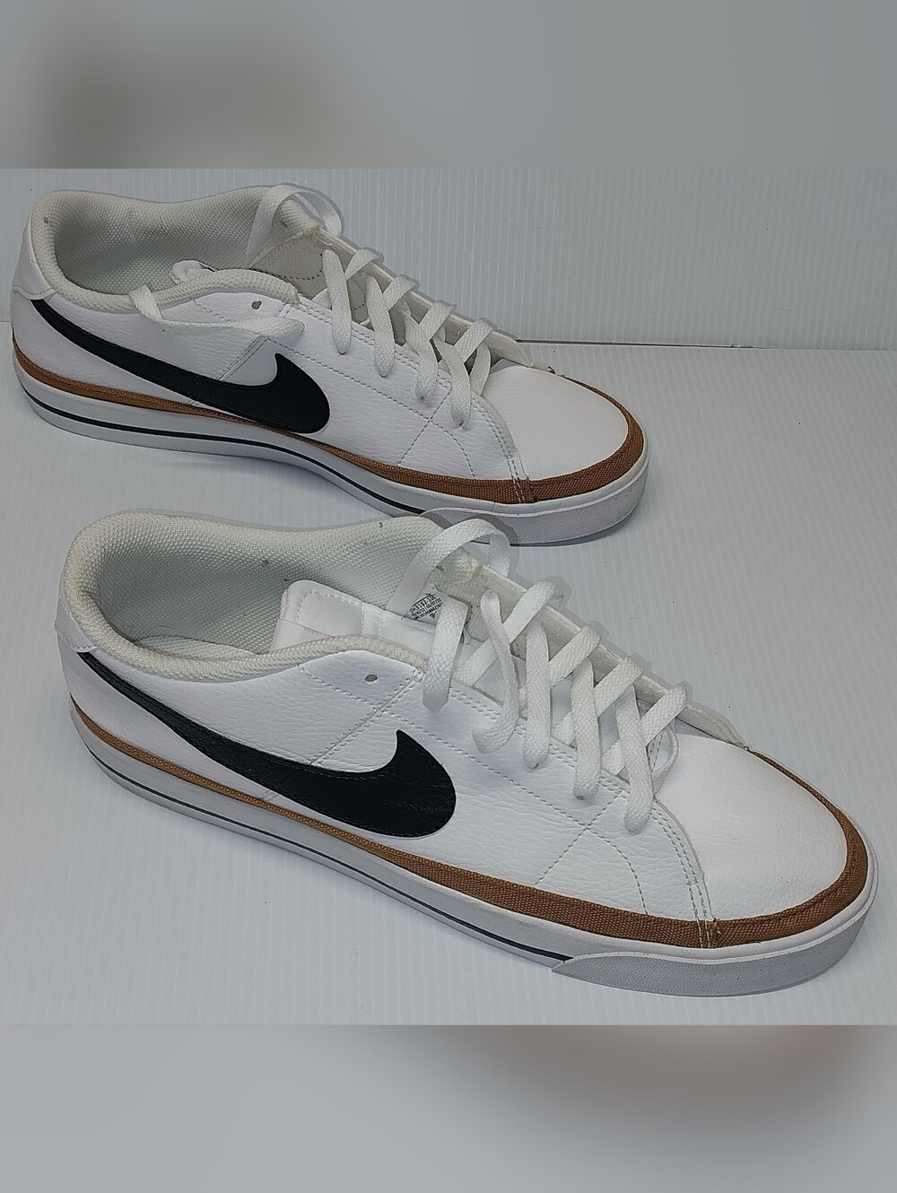 Men's Nike Court Legacy Shoes White/Black/Desert Ochre, DH3162-100 Size 11 Nice.